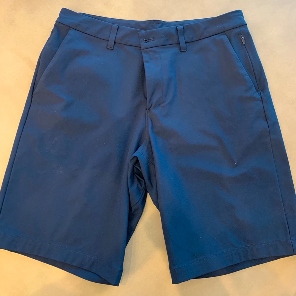 Lululemon Commission shorts 9”